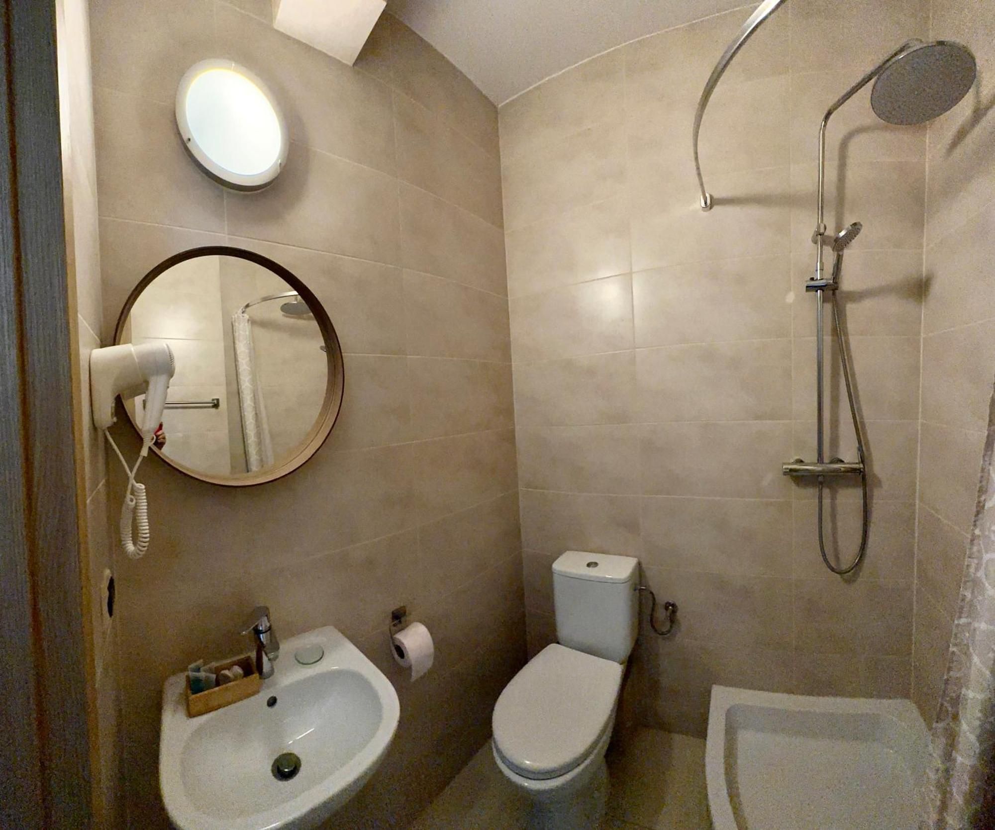 Hotelik Korona ราชิน ภายนอก รูปภาพ